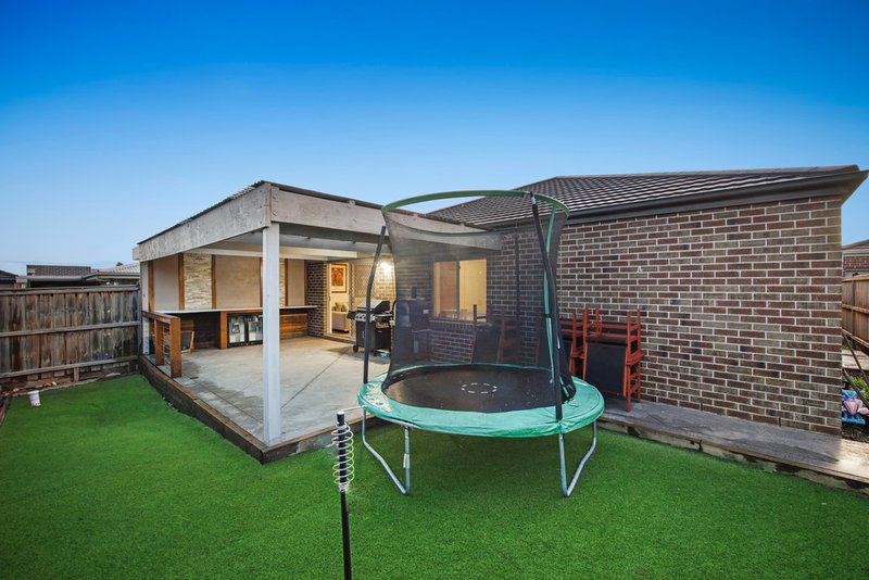 Photo - 4 River Rose Street, Greenvale VIC 3059 - Image 17