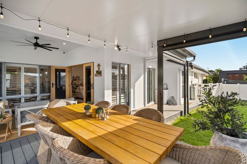 Photo - 4 Riverbank Court, Ashmore QLD 4214 - Image 15