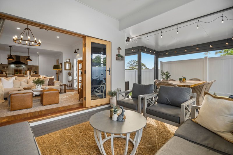 Photo - 4 Riverbank Court, Ashmore QLD 4214 - Image 16