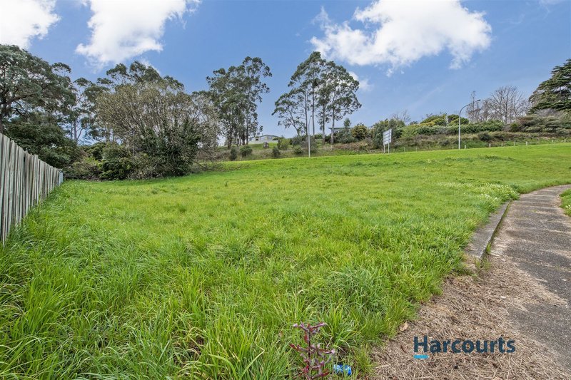 Photo - 4 Riverview Avenue, East Devonport TAS 7310 - Image 6