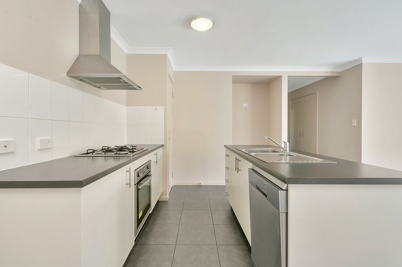 Photo - 4 Roberts Street, Munno Para SA 5115 - Image 3