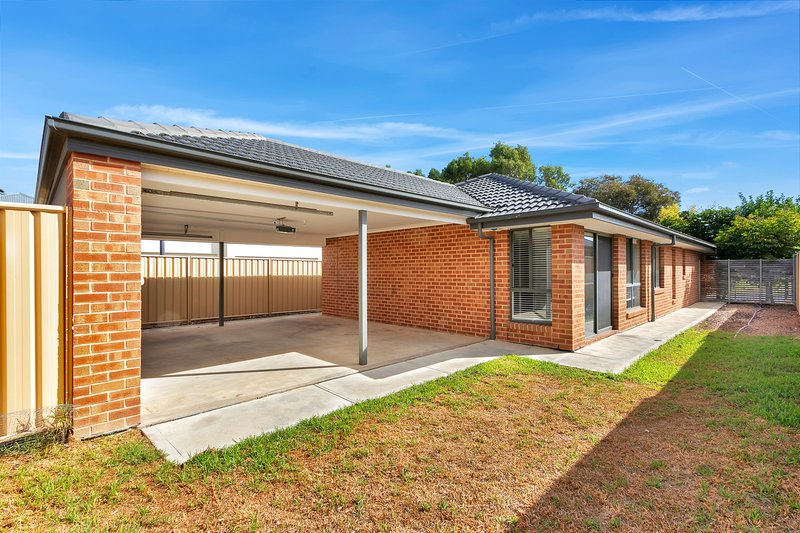 Photo - 4 Roberts Street, Munno Para SA 5115 - Image 12