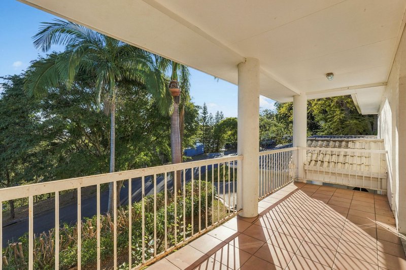 Photo - 4 Robertson Place, Fig Tree Pocket QLD 4069 - Image 2