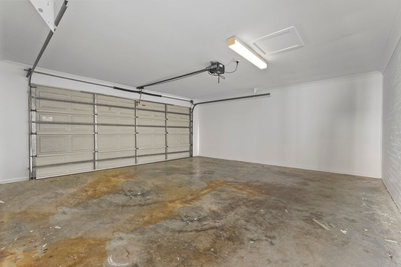 Photo - 4 Robertson Place, Fig Tree Pocket QLD 4069 - Image 16