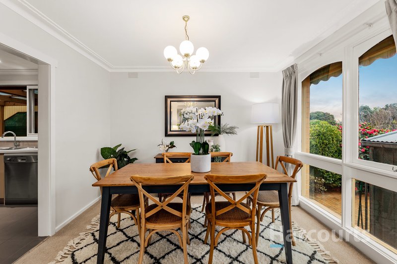 Photo - 4 Robin Court, Wantirna VIC 3152 - Image 4