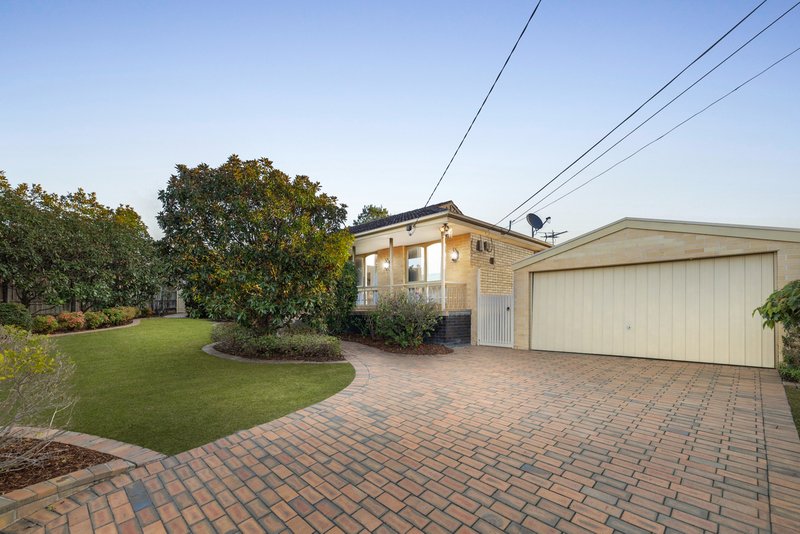 Photo - 4 Robin Court, Wantirna VIC 3152 - Image 1