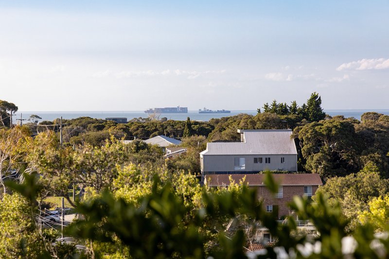 Photo - 4 Robyn Court, Rye VIC 3941 - Image 2