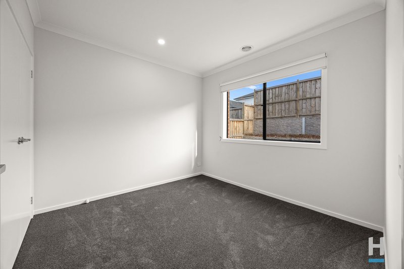 Photo - 4 Rockley Avenue, Warragul VIC 3820 - Image 5