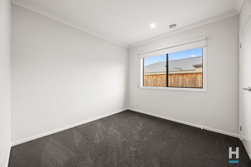 Photo - 4 Rockley Avenue, Warragul VIC 3820 - Image 6