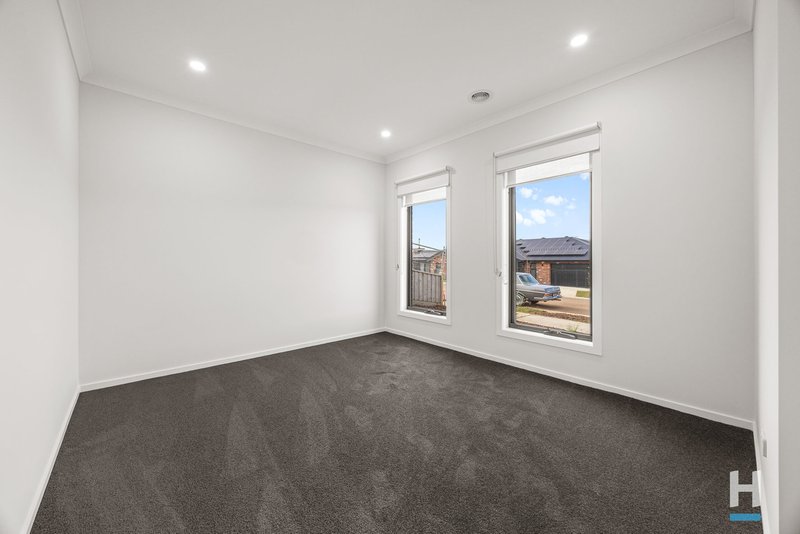 Photo - 4 Rockley Avenue, Warragul VIC 3820 - Image 7