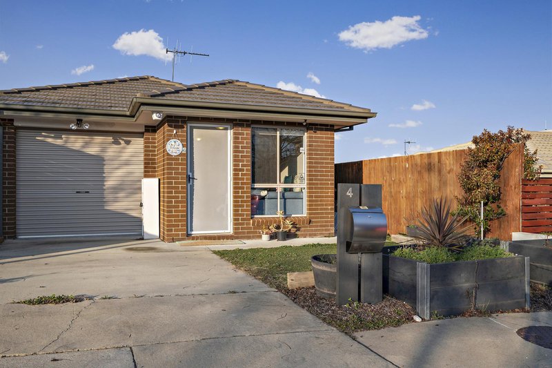 4 Rockwood Street, Casey ACT 2913