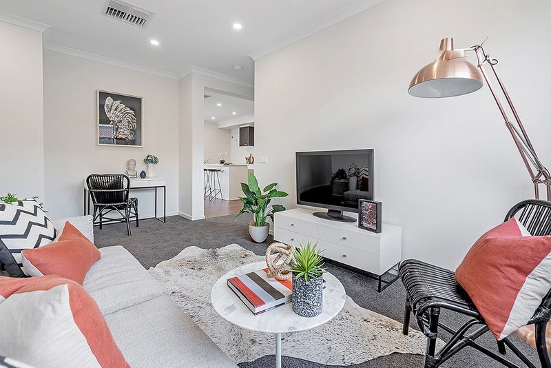 Photo - 4 Roebling Street, Craigieburn VIC 3064 - Image 12