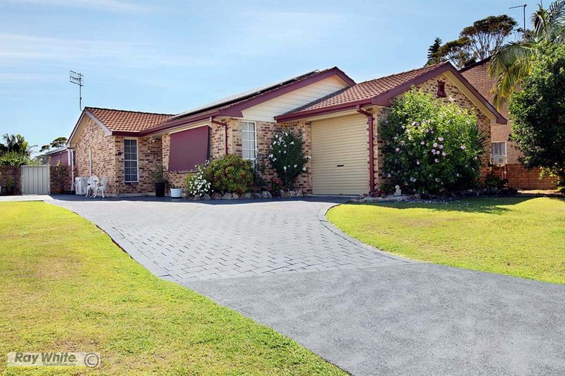 4 Roebuck Key, Forster NSW 2428