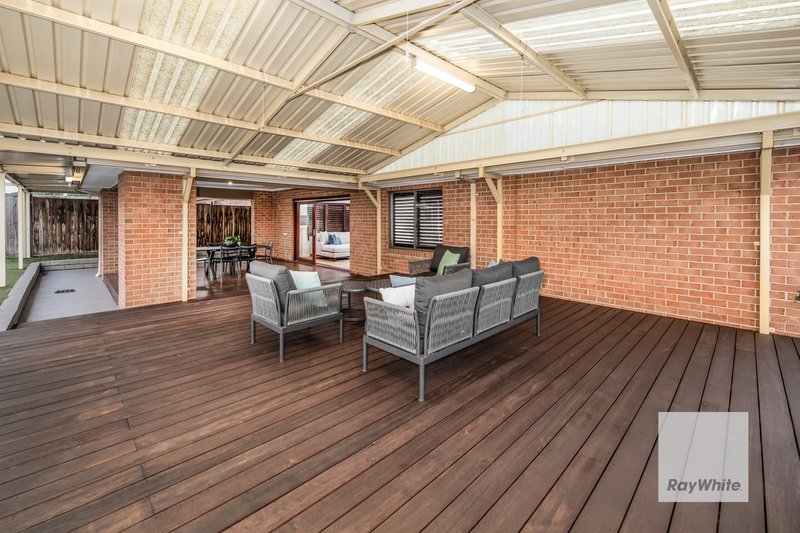 Photo - 4 Roma Court, Taylors Hill VIC 3037 - Image 17