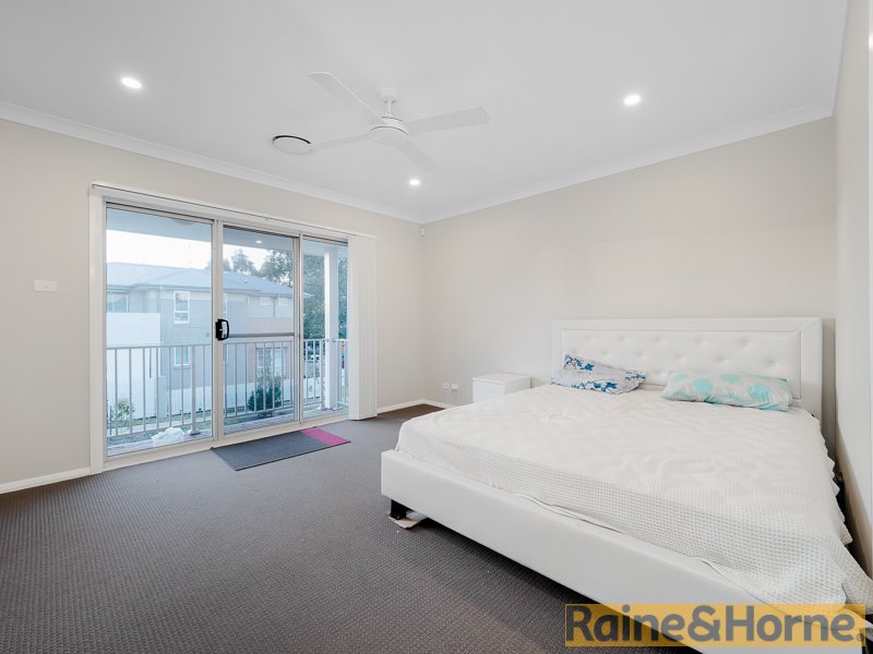 Photo - 4 Romney Street, Rouse Hill NSW 2155 - Image 4