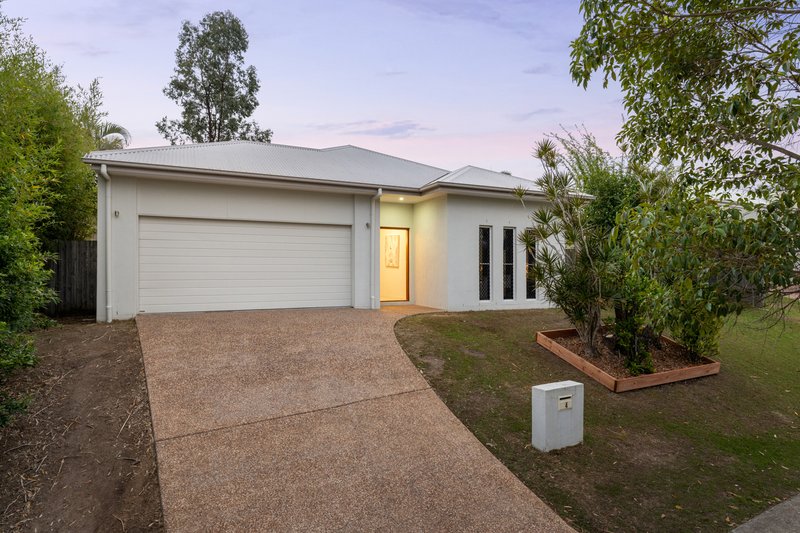Photo - 4 Romulus Circuit, Augustine Heights QLD 4300 - Image 1