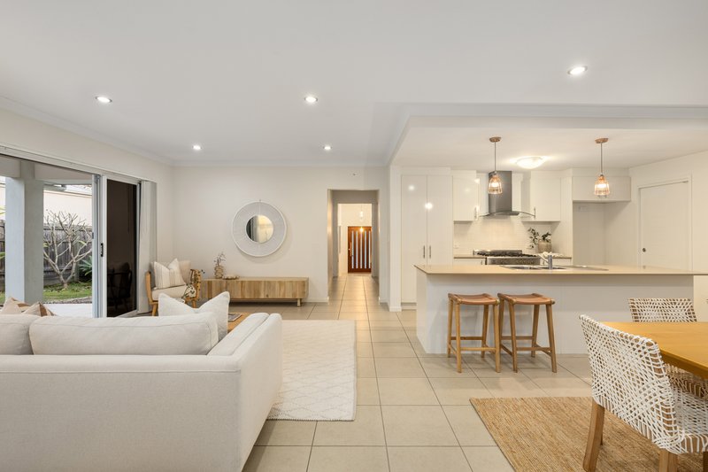 Photo - 4 Romulus Circuit, Augustine Heights QLD 4300 - Image 2