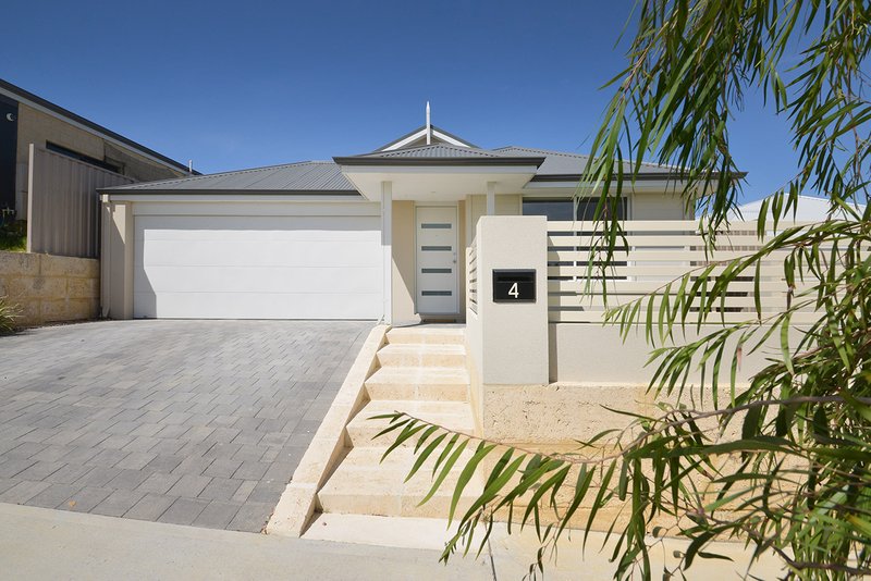 4 Rondo Way, Yanchep WA 6035