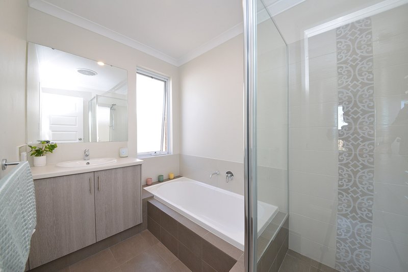 Photo - 4 Rondo Way, Yanchep WA 6035 - Image 22