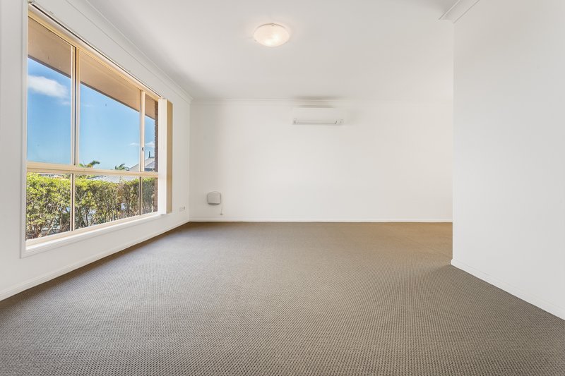 Photo - 4 Rosa Court, Narangba QLD 4504 - Image 5