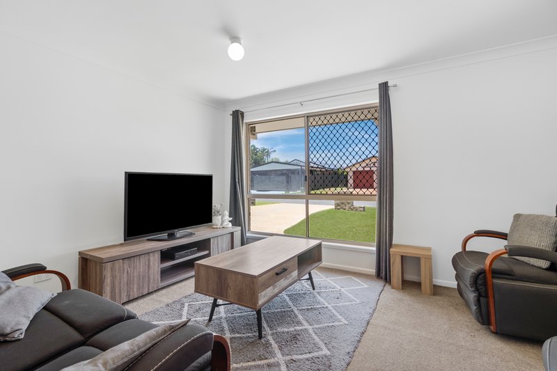 Photo - 4 Rosella Court, Ormeau QLD 4208 - Image 5