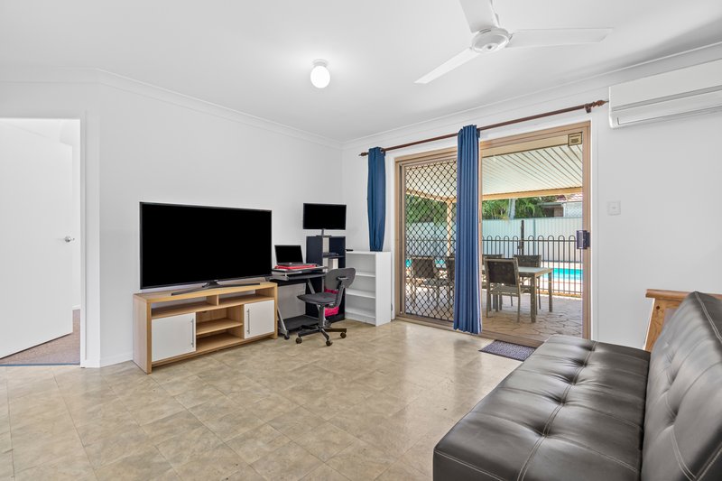 Photo - 4 Rosella Court, Ormeau QLD 4208 - Image 9