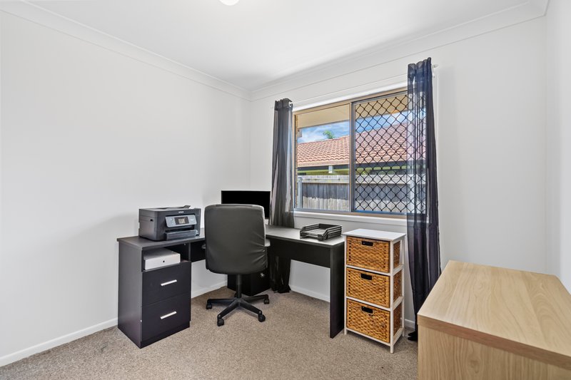 Photo - 4 Rosella Court, Ormeau QLD 4208 - Image 12