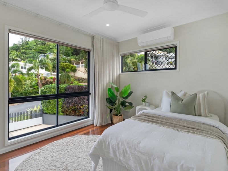 Photo - 4 Rosemont Court, Mooroobool QLD 4870 - Image 11