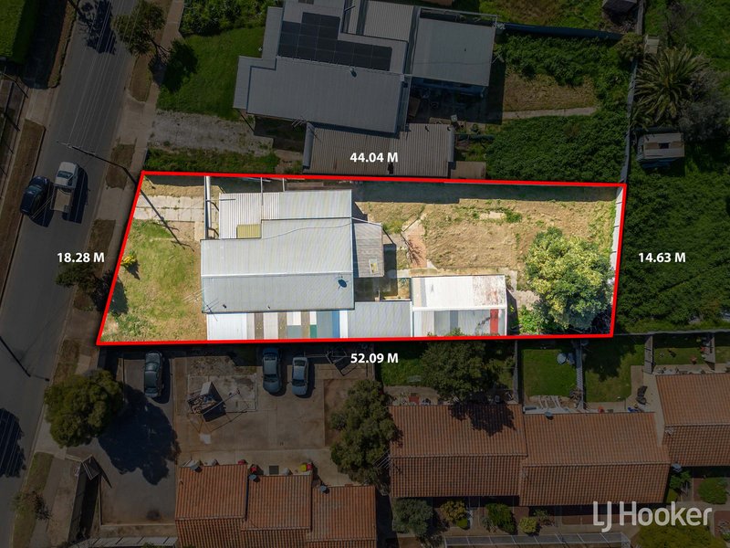 Photo - 4 Rosewarne Crescent, Davoren Park SA 5113 - Image 2
