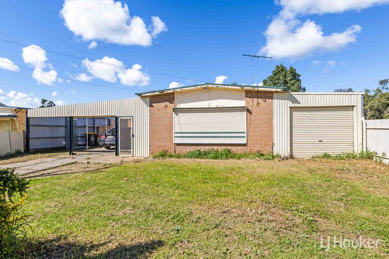 Photo - 4 Rosewarne Crescent, Davoren Park SA 5113 - Image 4