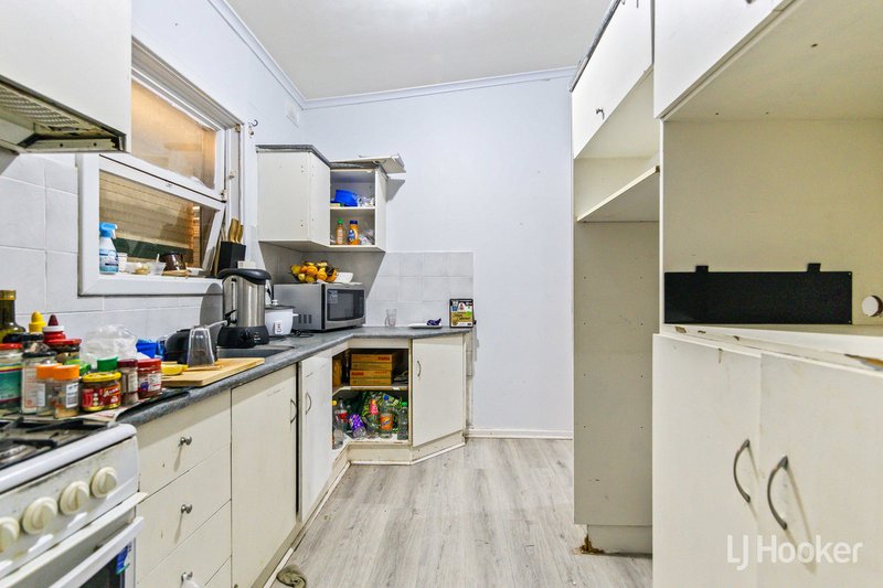 Photo - 4 Rosewarne Crescent, Davoren Park SA 5113 - Image 8