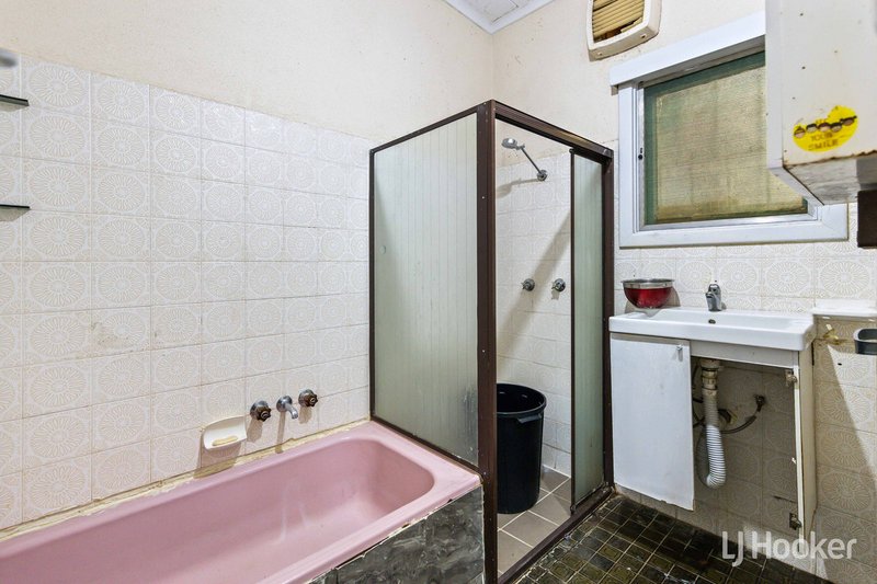 Photo - 4 Rosewarne Crescent, Davoren Park SA 5113 - Image 9