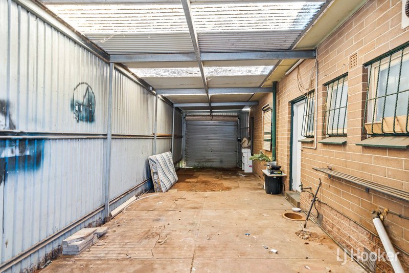 Photo - 4 Rosewarne Crescent, Davoren Park SA 5113 - Image 15