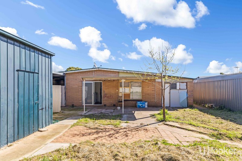 Photo - 4 Rosewarne Crescent, Davoren Park SA 5113 - Image 22