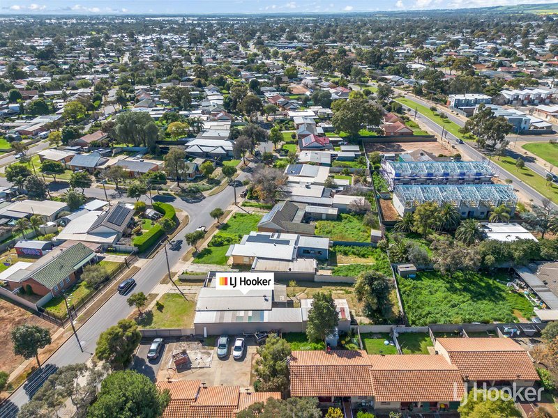 Photo - 4 Rosewarne Crescent, Davoren Park SA 5113 - Image 24