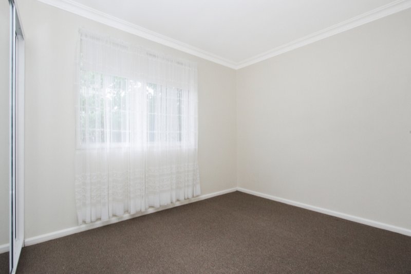 Photo - 4 Ross Street, Goulburn NSW 2580 - Image 9