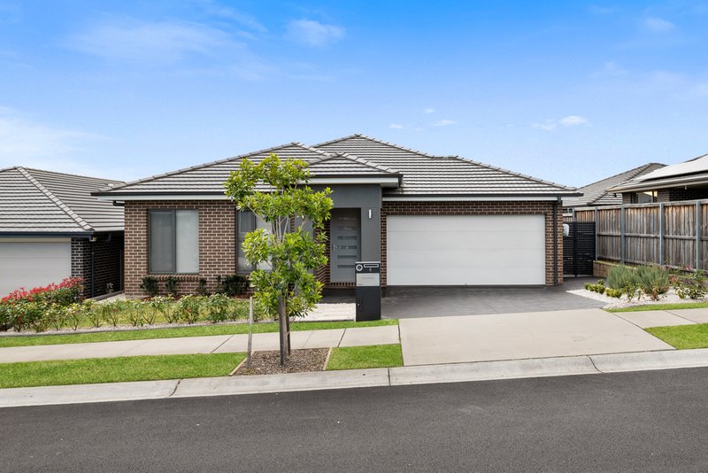 4 Rowan Street, Oran Park NSW 2570