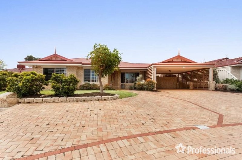 4 Royal Palm Drive, Warnbro WA 6169