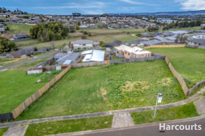 Photo - 4 Ruby Close, Warragul VIC 3820 - Image 3