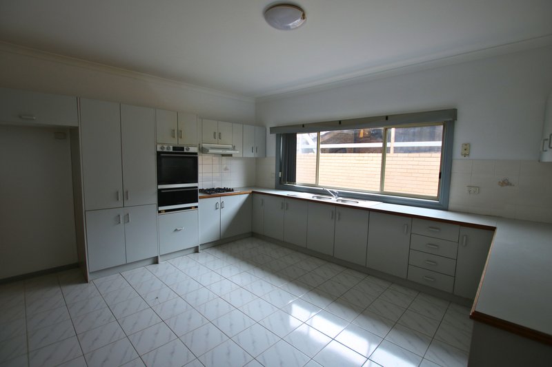 Photo - 4 Ruby Street, Preston VIC 3072 - Image 11