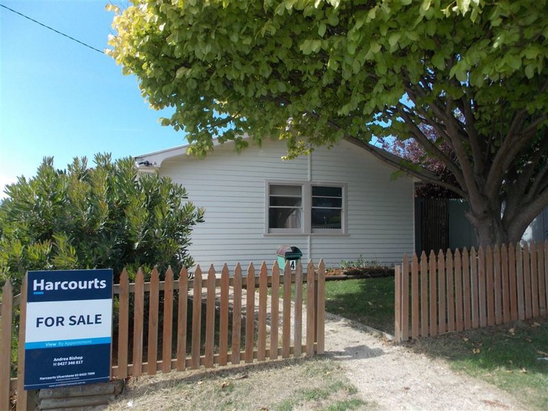 4 Russell Street, Penguin TAS 7316