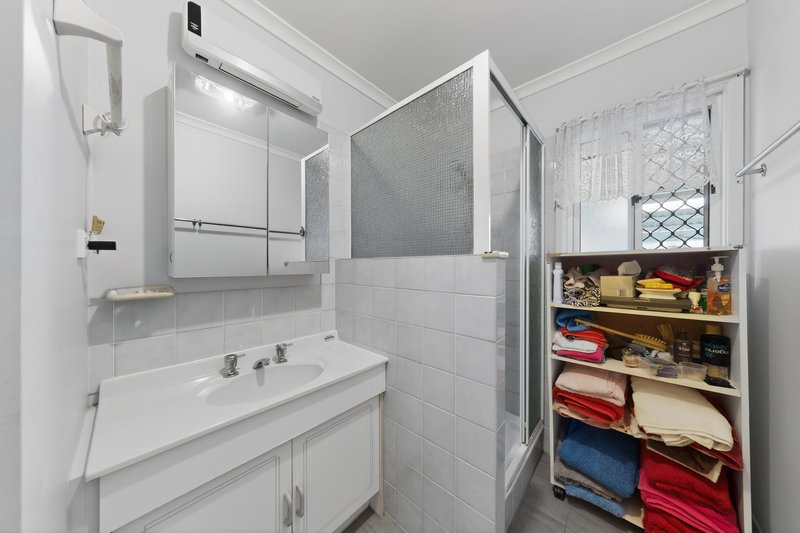 Photo - 4 Rustic Court, Bethania QLD 4205 - Image 6