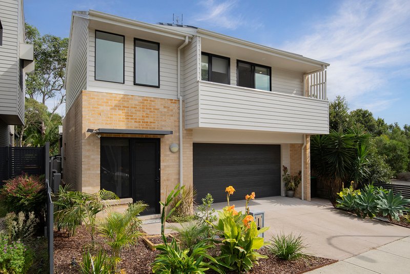 Photo - 4 Ryhope Street, Mount Hutton NSW 2290 - Image 1
