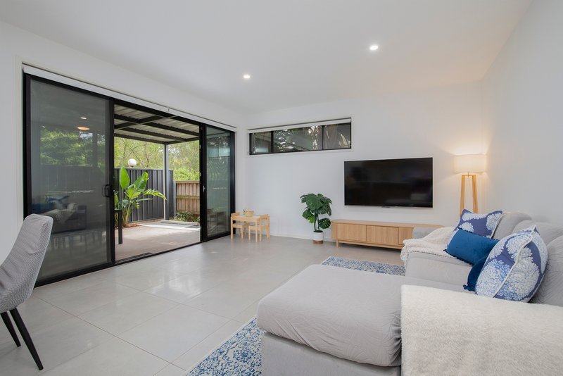 Photo - 4 Ryhope Street, Mount Hutton NSW 2290 - Image 6