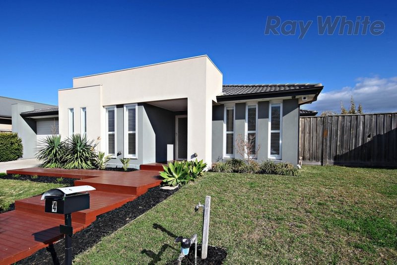 Photo - 4 Saffron Place, Point Cook VIC 3030 - Image 2