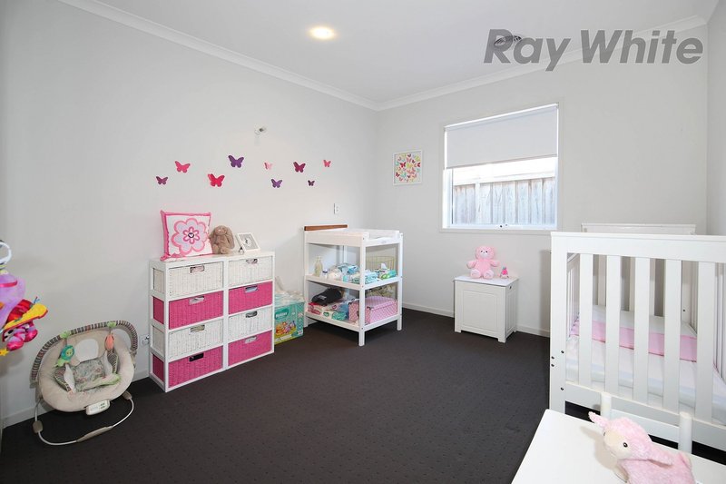 Photo - 4 Saffron Place, Point Cook VIC 3030 - Image 12