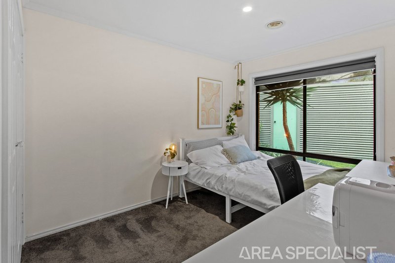 Photo - 4 Sage Court, Langwarrin VIC 3910 - Image 12