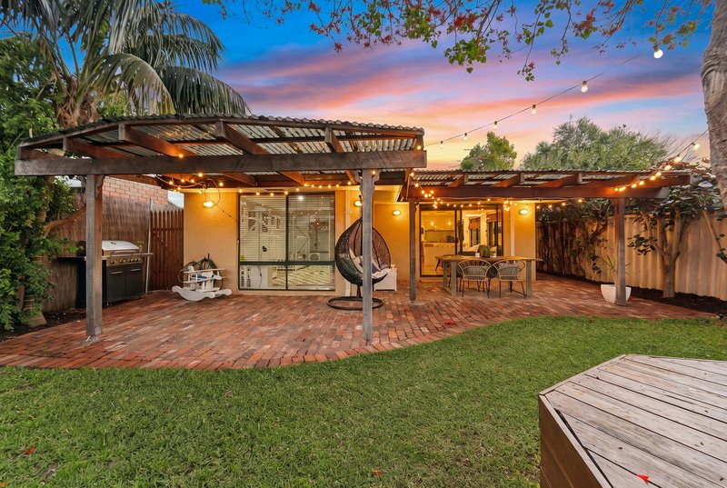 Photo - 4 Salem Place, Rivervale WA 6103 - Image 32