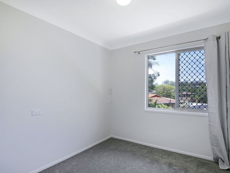 Photo - 4 Saligna Court, Everton Hills QLD 4053 - Image 11