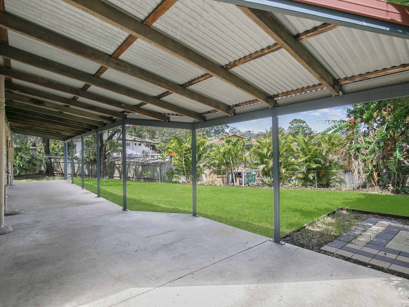 Photo - 4 Saligna Court, Everton Hills QLD 4053 - Image 13